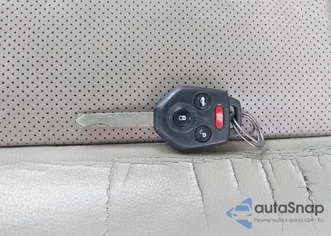 2013 Subaru Legacy 2.5I Limited из США, поврежденный, VIN 4S3BMCJ61D3006024